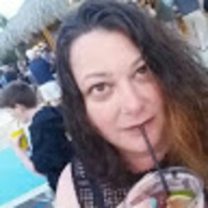 Meet your Posher, Stefanie